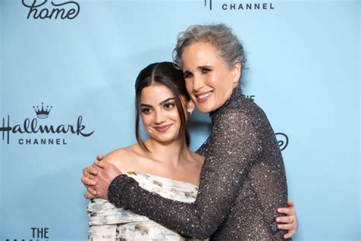 How Old Is Sadie Laflamme-Snow? Age, Height, Weight, Instagram and Bio